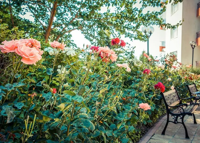 Апартаменти Riviera Равда